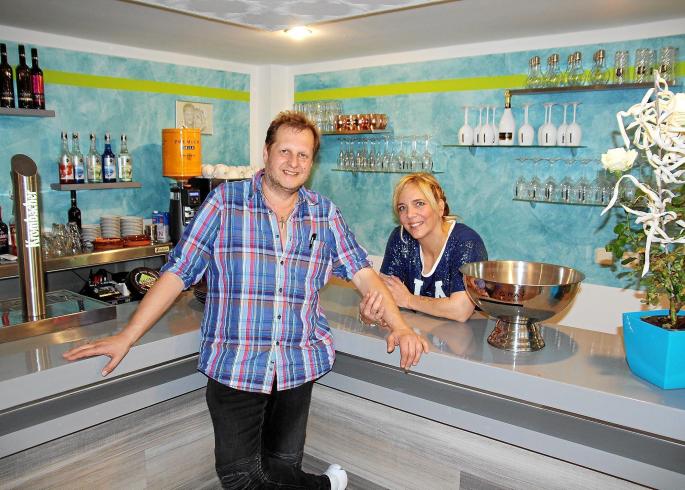 Jens und Daniela Büchner im April 2018 in ihrer "Faneteria".