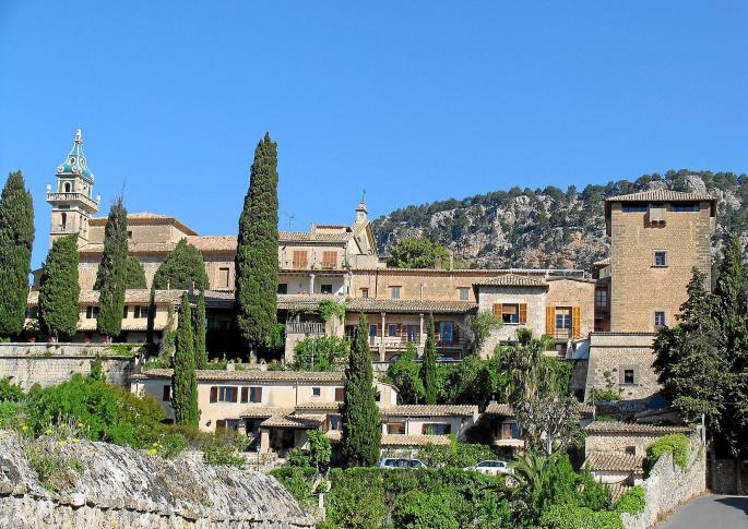 Die ältesten Teile des ehemaligen Kartäuserklosters in Valldemossa stammen von Anfang des 14. Jahrhunderts.