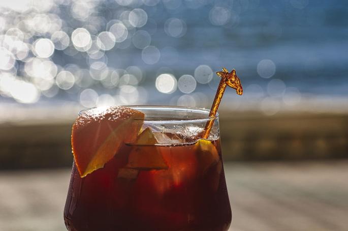 Was gibt es Besseres, als an einem heißen Sommertag auf Mallorca ein kühles Glas Tinto de Verano oder Sangría zu trinken?
