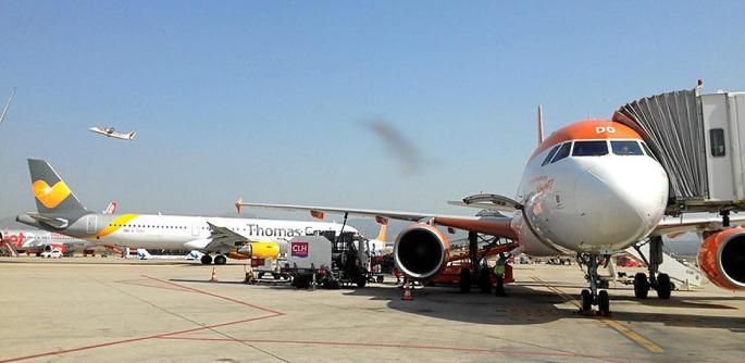 Flugzeuge auf dem Flughafen von Son Sant Joan.