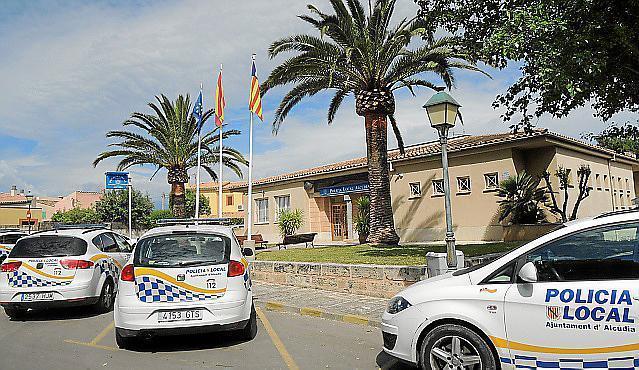 Die Wache der Ortspolizei in Alcúdia.