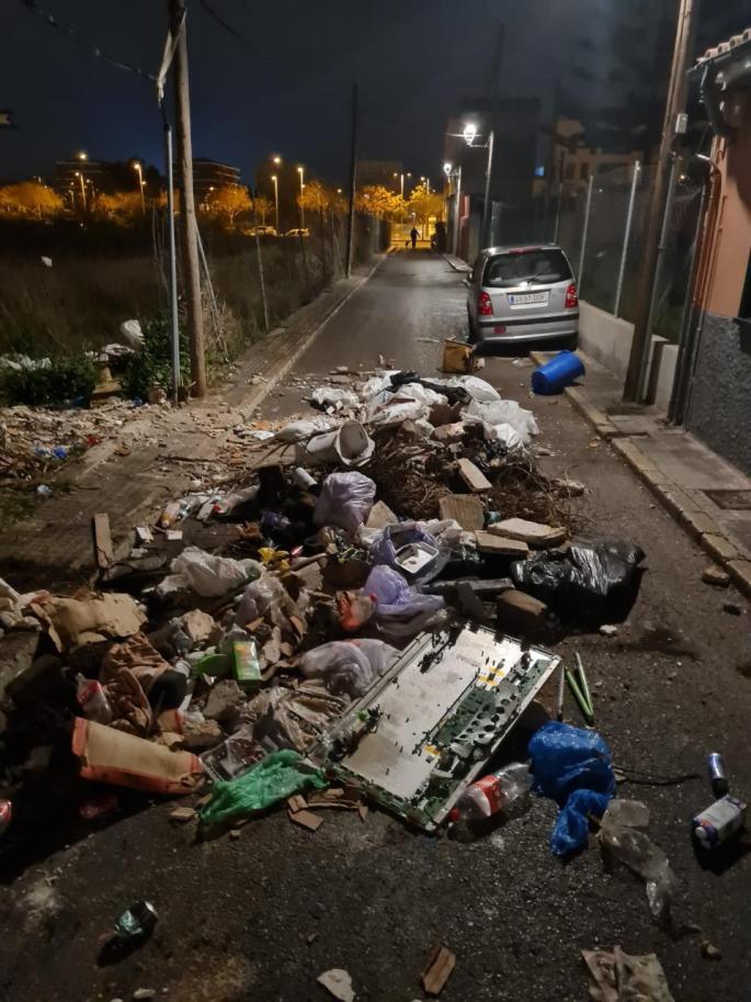 So sah die Cabrera-Straße nach der Aktion der Nachbarn aus.