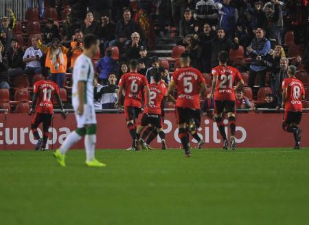 Das rote Feuer brennt: Real Mallorca in Aktion.