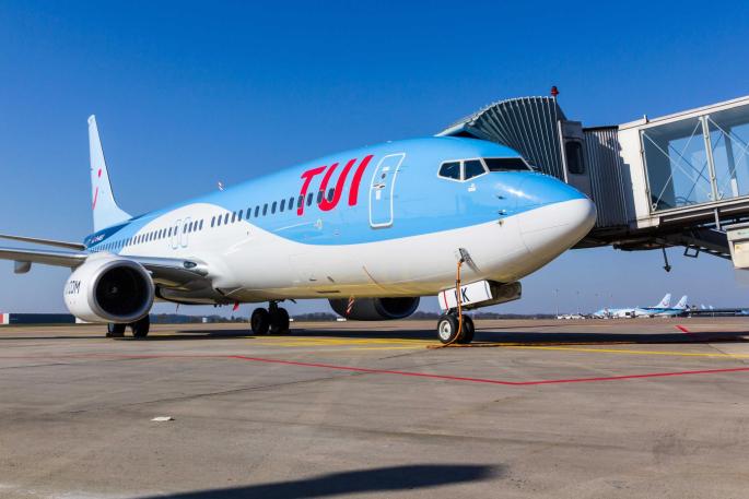 Tuifly-Jet auf dem Airport von Mallorca.