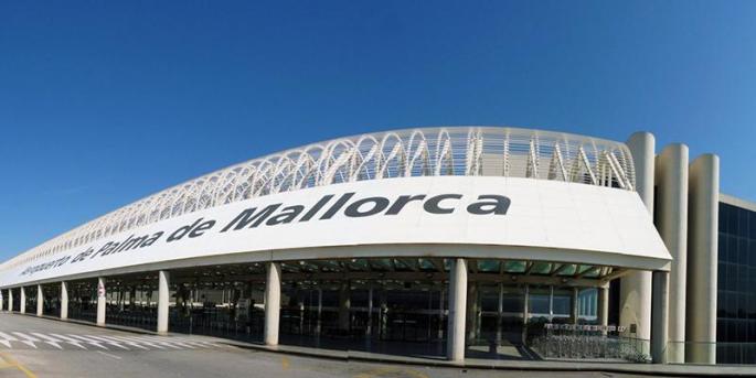 Blick auf den Flughafen von Mallorca.