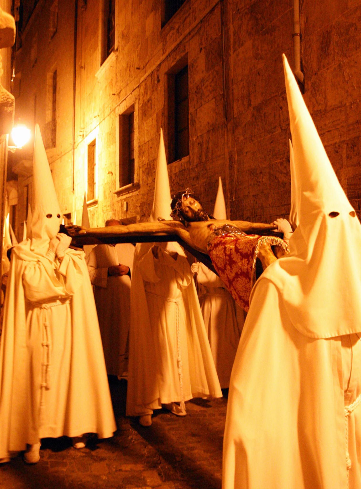 Osterprozessionen Auf Mallorca Feste Freizeit Events