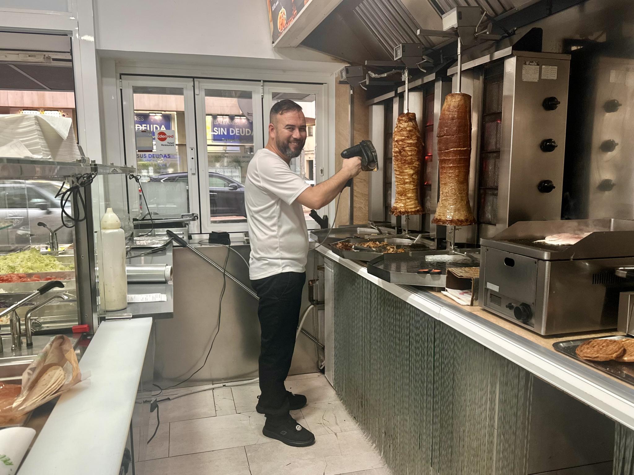 Said im "Kebab Indùstria" möchte den neuen Food.Trend auch nicht anbieten.