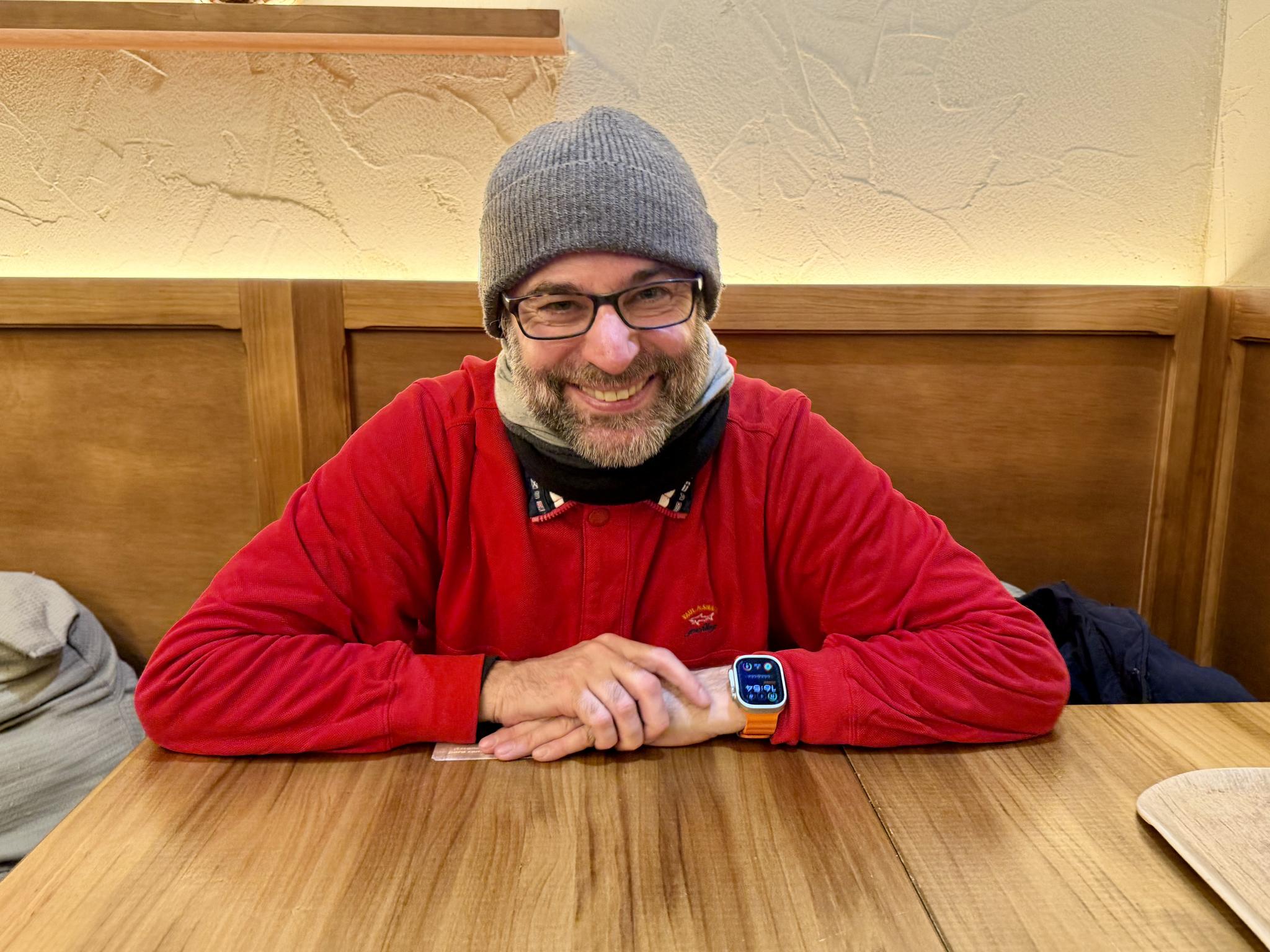 Mario S. aus Hannover verbringt den Jahreswechsel bei seiner Familie auf Mallorca und lässt sich von seiner Mutti bekochen.