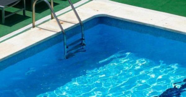 Für Kinder mitunter gefährlich: Archivbild von einem Pool.