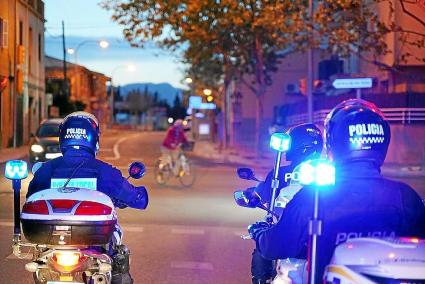 Nächtlicher Einsatz für die Polizei: Sie kontrollierte ein Bordell und stellte Mängel fest. (Symbolfoto)