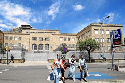 Der Entwurf des Gebäudes der Schule Rei Jaume I. in Palma stammt von Carl Hakh.