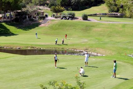 Golfspieler bei einem Turnier auf Mallorca.