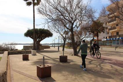 Die Uferpromenade sieht ausgesprochen manierlich aus.