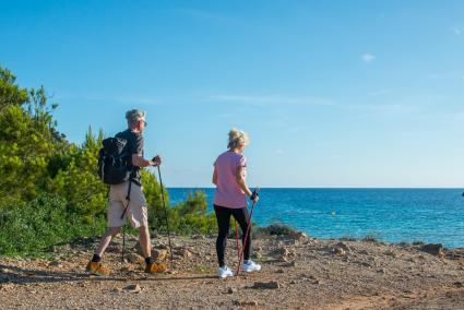 Wandern und das Meer sehen ... Was gibt es Schöneres?