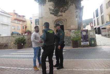 Polizeieinstaz nach zwei Einbrüchen in Port d'Andratx