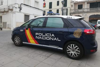 Als die Nationalpolizei kam, konnte sie den aggressiven Spanier schließlich festnehmen.