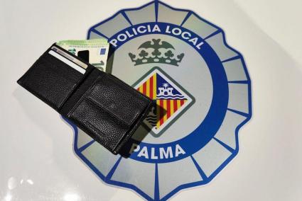 Mit 1000 Euro Bargeld: Deutscher auf Mallorca bekommt verlorene Geldbörse zurück