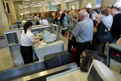 Der Koffer kann je nach Airline und Anmeldung teuer werden.