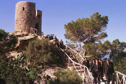 Im Jahre 2000 besuchte der damalige balearische Ministerpräsident Francesc Antich offiziell dem Wachttum von Banyalbufar.