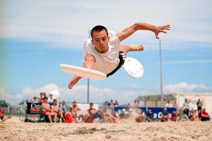 Spektakuläre Flugeinlagen sind bei Ultimate Frisbee keine Seltenheit. Ab Freitag, 14. Oktober, geht es in Port d'Alcúdia wieder 