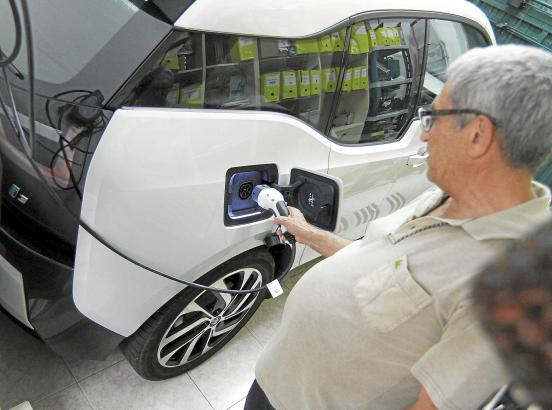 So werden auf Mallorca die Elektro Autos betankt
