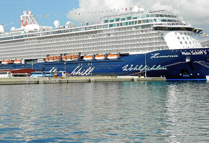 Zu Besuch in Palma: die „Mein Schiff 5”.