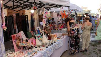 Mallorca mit allen Sinnen erleben können Sie auf den vielen schönen Nachtmärkten der Insel.